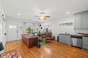 4734 Bell St, Houston, TX 77023 - Photo 3