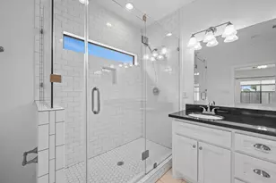 4734 Bell St, Houston, TX 77023 - Photo 15