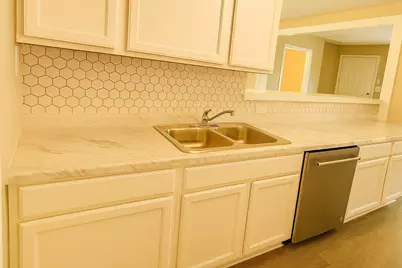10517 Fairland Drive, Houston, TX 77051 - Photo 9