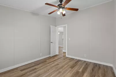 183 Altamira Avenue, Elgin, TX 78621 - Photo 27