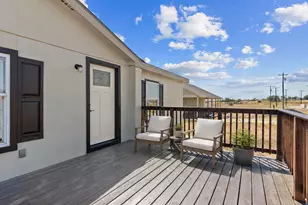 183 Altamira Ave, Elgin, TX 78621 - Photo 33