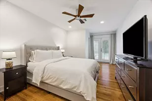 2503 Stoney Brook Dr, Houston, TX 77063 - Photo 21