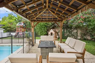 2503 Stoney Brook Dr, Houston, TX 77063 - Photo 31
