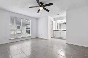 17058 Gleneagle Dr S, Conroe, TX 77385 - Photo 13