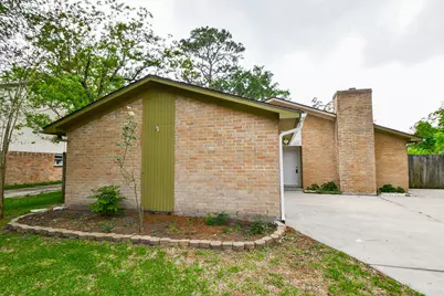 17058 Gleneagle Drive S, Conroe, TX 77385 - Photo 3
