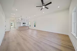 234 E 39th St, Houston, TX 77018 - Photo 7