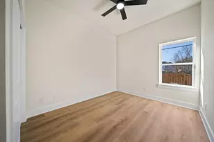 234 E 39th St, Houston, TX 77018 - Photo 15