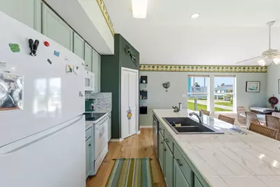 4014 Jackson Drive, Galveston, TX 77554 - Photo 11
