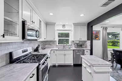 3825 Wichita Street, Houston, TX 77004 - Photo 11