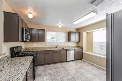 1711 Meadow Green Drive, Missouri City, TX 77489 - Photo 7