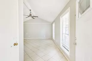 2718 Tinechester Dr, Houston, TX 77339 - Photo 3