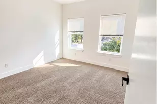 7634 Crofton St, Houston, TX 77028 - Photo 9