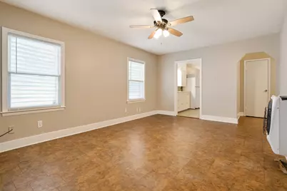 6113 Avenue Q 1/2, Galveston, TX 77551 - Photo 13