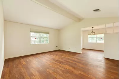 8407 Tavenor Lane, Houston, TX 77075 - Photo 13
