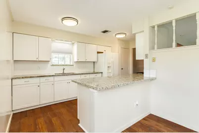 8407 Tavenor Lane, Houston, TX 77075 - Photo 7