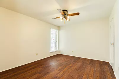8407 Tavenor Lane, Houston, TX 77075 - Photo 15