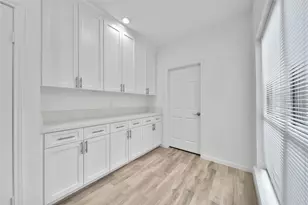 712 Country Pl Dr, Houston, TX 77079 - Photo 9