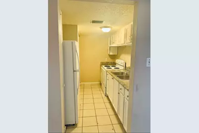 9506 Pagewood Lane #9506, Houston, TX 77063 - Photo 3