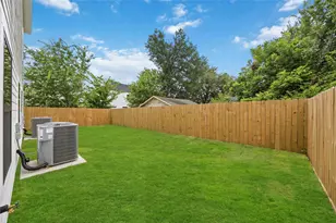 110 Frawley St, Houston, TX 77009 - Photo 27