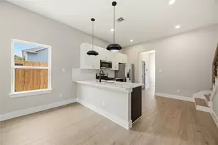 110 Frawley St, Houston, TX 77009 - Photo 7
