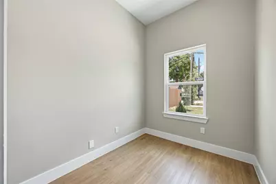 110 Frawley Street #A/B, Houston, TX 77009 - Photo 13