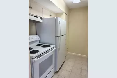2201 Fountain View Drive #40F, Houston, TX 77057 - Photo 5