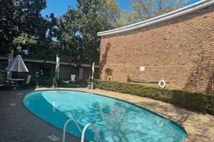 2201 Fountain View Dr, Houston, TX 77057 - Photo 13