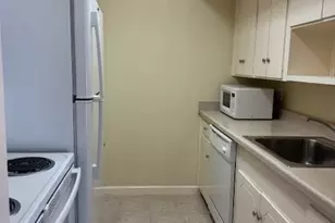 2201 Fountain View Dr, Houston, TX 77057 - Photo 7