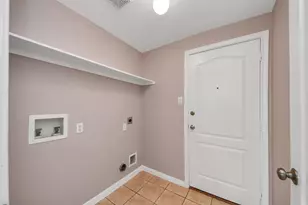 10026 Gil Jr Ln, Houston, TX 77075 - Photo 19