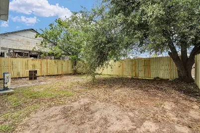 5306 Avenue M 1/2, Galveston, TX 77551 - Photo 39