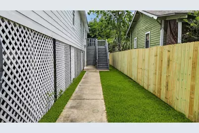 5306 Avenue M 1/2, Galveston, TX 77551 - Photo 43