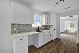 5306 Ave M 1/2, Galveston, TX 77551 - Photo 15