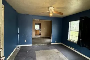 916 Lamar St, Cleveland, TX 77327 - Photo 9