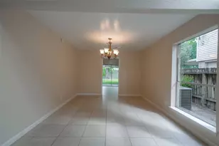 10318 Crescent Moon Dr, Houston, TX 77064 - Photo 7