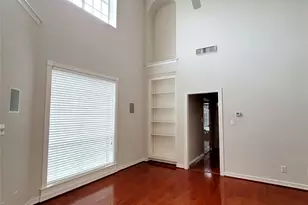 1526 Nevada St, Houston, TX 77006 - Photo 17