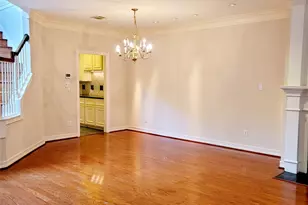 1526 Nevada St, Houston, TX 77006 - Photo 9