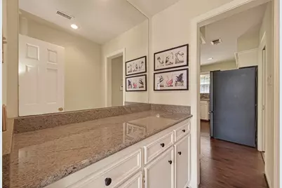 6 Charleston Street S, Sugar Land, TX 77478 - Photo 9