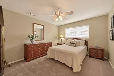 6 Charleston Street S, Sugar Land, TX 77478 - Photo 19