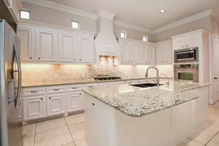 3213 McCulloch Cir, Houston, TX 77056 - Photo 13