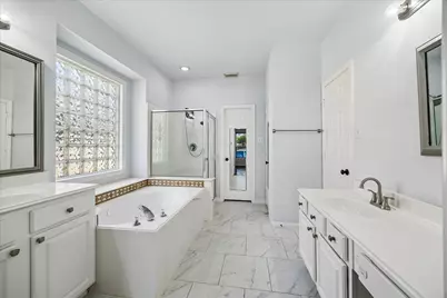 11522 Whittier Bridge Lane, Sugar Land, TX 77498 - Photo 9