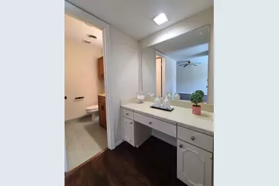 2047 Winrock Boulevard #61, Houston, TX 77057 - Photo 43