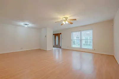 2047 Winrock Boulevard #61, Houston, TX 77057 - Photo 5