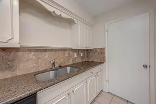 2047 Winrock Blvd, Houston, TX 77057 - Photo 17