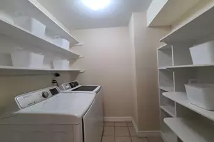 2047 Winrock Blvd, Houston, TX 77057 - Photo 21