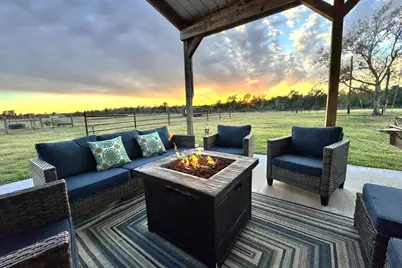 1055 Cr 214, Weimar, TX 78962 - Photo 3