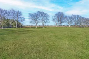 1055 Cr 214, Weimar, TX 78962 - Photo 29