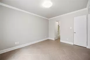 5353 Institute Ln, Houston, TX 77005 - Photo 9