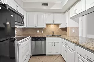 5353 Institute Ln, Houston, TX 77005 - Photo 3