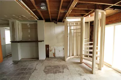 107 Admiral Lane, Freeport, TX 77541 - Photo 29