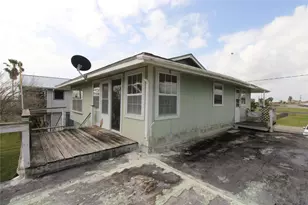 107 Admiral Ln, Freeport, TX 77541 - Photo 11